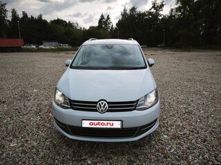 2017 Volkswagen Sharan II Рестайлинг, серый, 1800000 рублей, вид 2