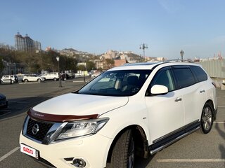 2016 Nissan Pathfinder IV, белый, 2000000 рублей, вид 2