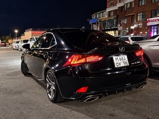 2017 Lexus IS 300 III Рестайлинг, чёрный, 3100000 рублей, вид 2