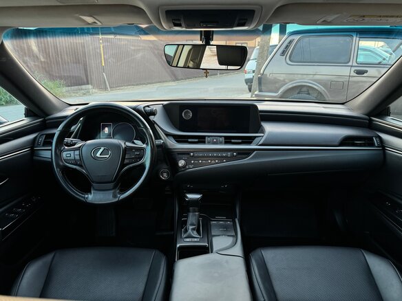 2021 Lexus ES 200 VII, чёрный, 3399000 рублей - вид 11