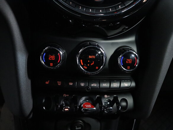 2019 Mini Hatch Cooper III (F55/F56) Рестайлинг, синий, 2037600 рублей - вид 16