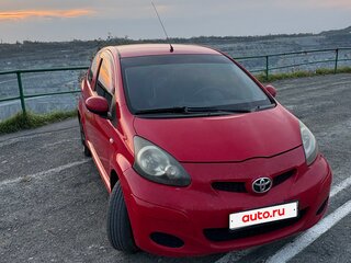 2009 Toyota Aygo I Рестайлинг, красный, 395000 рублей, вид 4