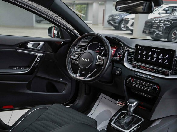 2021 Kia Ceed III Рестайлинг, чёрный, 2495000 рублей - вид 12