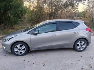 2015 Kia Ceed II, серебристый, 1090000 рублей, вид 2