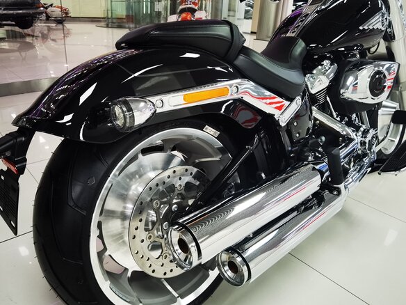 2025 Harley-Davidson Fat Boy, чёрный, 3300000 рублей - вид 13