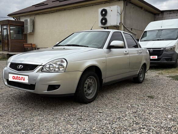2010 Lada (ВАЗ) Priora I, серебристый, 349000 рублей