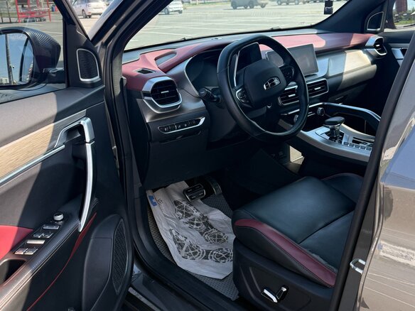 2023 Geely Coolray I, серый, 2200000 рублей - вид 6