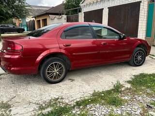 2001 Dodge Stratus II, красный, 235000 рублей, вид 4