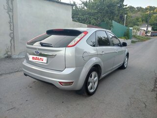 2008 Ford Focus II Рестайлинг, серебристый, 630000 рублей, вид 3