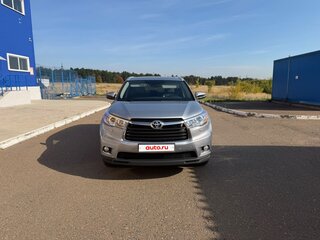 2014 Toyota Highlander III (XU50), серебристый, 2790000 рублей, вид 1
