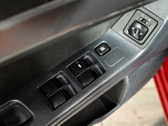 2010 Mitsubishi Lancer X, красный, 800000 рублей - вид 13