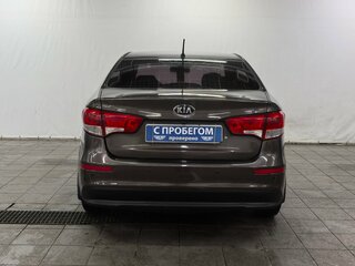 2016 Kia Rio III Рестайлинг, коричневый, 950000 рублей, вид 5