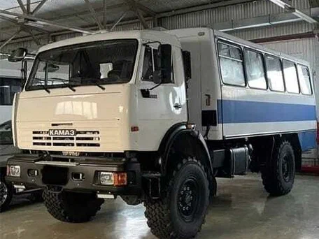 2012 КамАЗ 43118, серый, 6750000 рублей, вид 1