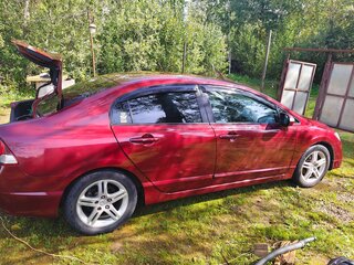 2009 Honda Civic VIII Рестайлинг, красный, 650000 рублей, вид 2