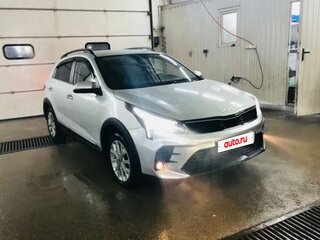 2022 Kia Rio X IV Рестайлинг, серый, 1800000 рублей, вид 3