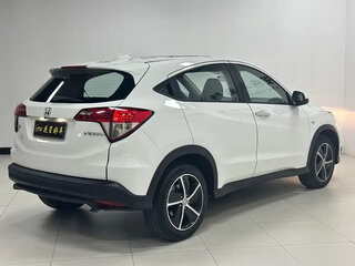 2022 Honda Vezel I Рестайлинг, белый, 1280000 рублей, вид 3