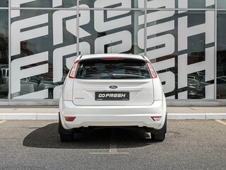 2011 Ford Focus II Рестайлинг, белый, 682000 рублей, вид 4