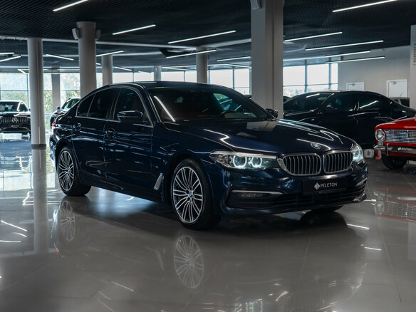 2018 BMW 5 серии 520d xDrive VII (G30/G31/G38), синий - вид 1