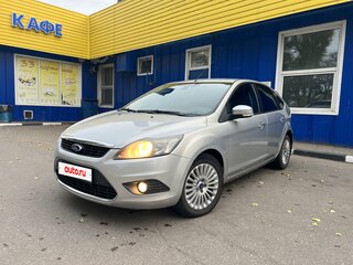2011 Ford Focus II Рестайлинг, серебристый, 560000 рублей, вид 1
