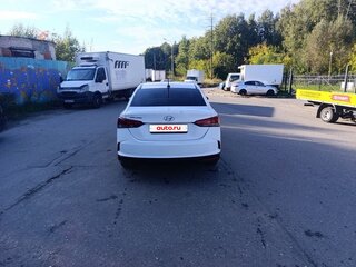 2021 Hyundai Solaris II Рестайлинг, белый, 974444 рублей, вид 4