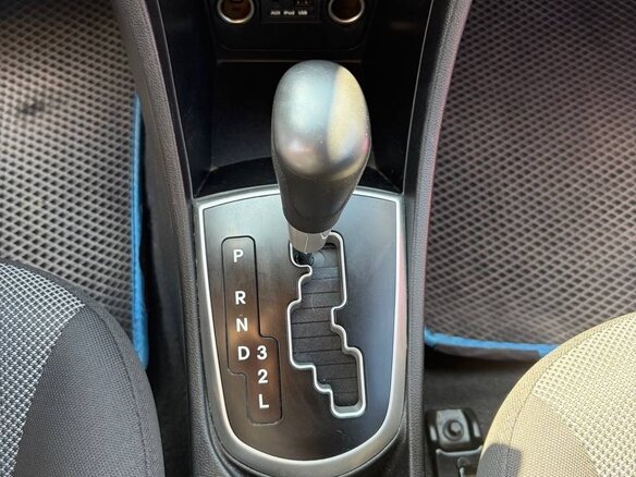 2013 Hyundai Accent IV, серый, 850000 рублей - вид 14