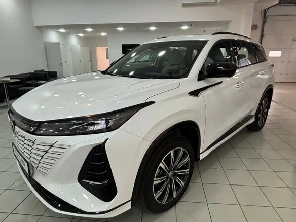 2024 Changan CS75 Plus III, белый, 4029900 рублей