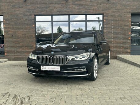 BMW 7 серии VI (G11/G12)