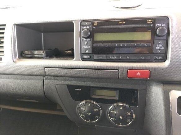 2014 Toyota HiAce H200 Рестайлинг, белый, 2687555 рублей - вид 11