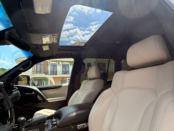 2019 Lexus LX 570 III Рестайлинг 2, синий, 11500000 рублей - вид 8