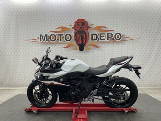 2018 Suzuki GSX 250 R, чёрный, 389000 рублей, вид 2