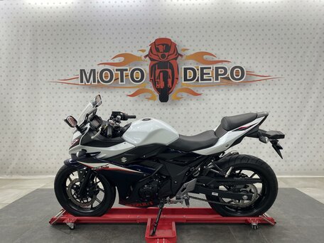 2018 Suzuki GSX 250 R, чёрный, 389000 рублей, вид 2