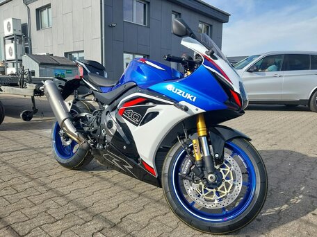 2026 Suzuki GSX-R 1000, синий, 2590000 рублей, вид 1