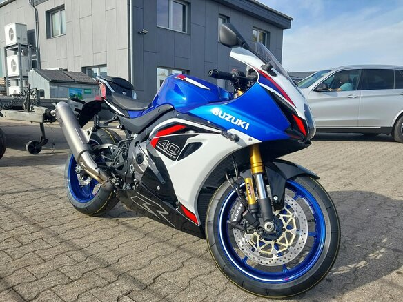 2026 Suzuki GSX-R 1000, синий, 2590000 рублей