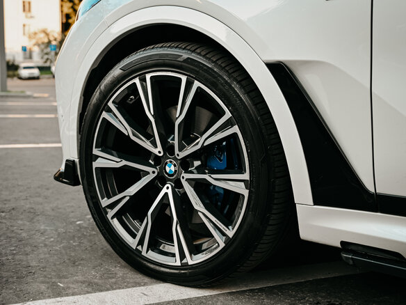 2019 BMW X7 M50d I (G07), белый, 7500000 рублей - вид 20