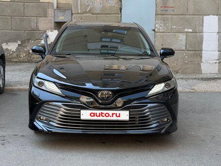 2019 Toyota Camry VIII (XV70), чёрный, 2800000 рублей, вид 2