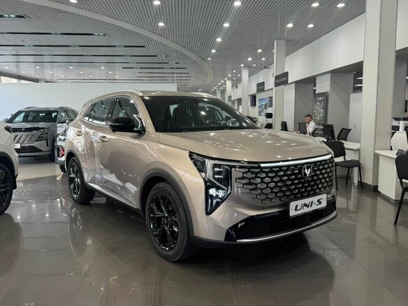 2026 Changan UNI-S I Рестайлинг, коричневый - вид 4