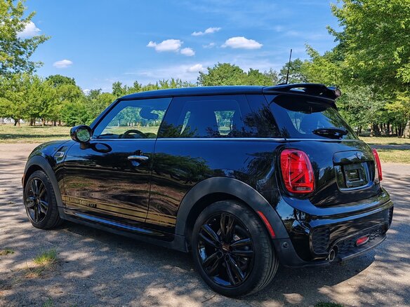 2020 Mini Hatch Cooper III (F55/F56) Рестайлинг, чёрный, 2200000 рублей - вид 5