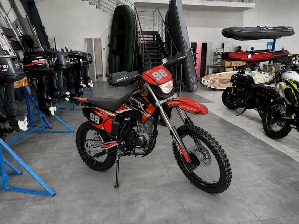 2026 XGZ CQR-CB250, красный, 101300 рублей