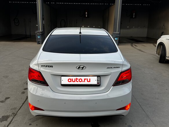 2015 Hyundai Solaris I Рестайлинг, белый, 830000 рублей - вид 7