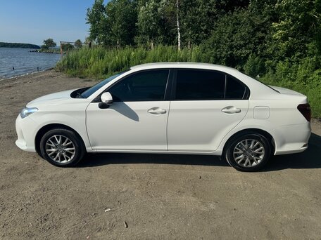 2020 Toyota Corolla Axio XI (E160, E170) Рестайлинг 2, белый, 1125000 рублей, вид 4
