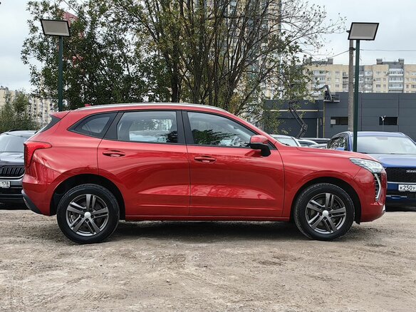 2023 Haval Jolion I, красный, 1559000 рублей - вид 4