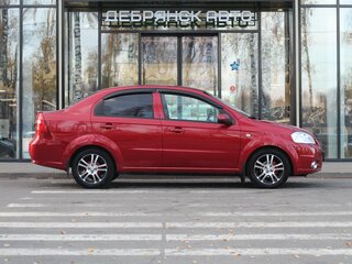 2007 Chevrolet Aveo I Рестайлинг, красный, 425000 рублей, вид 3