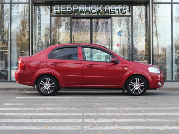 2007 Chevrolet Aveo I Рестайлинг, красный, 425000 рублей - вид 2