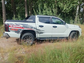 2024 Mitsubishi L200 VI, чёрный, 5655000 рублей, вид 4