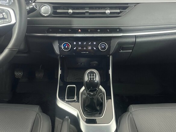 2025 Chery Tiggo 4 Pro I Рестайлинг, серебристый, 1740000 рублей - вид 14