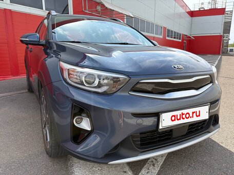2020 Kia Stonic I, серый, 2000000 рублей, вид 2