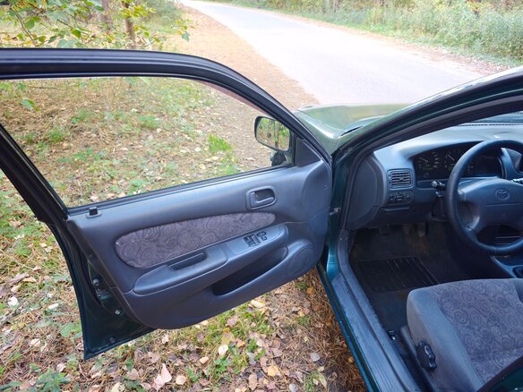 1999 Toyota Corolla VIII (E110), зелёный - вид 15