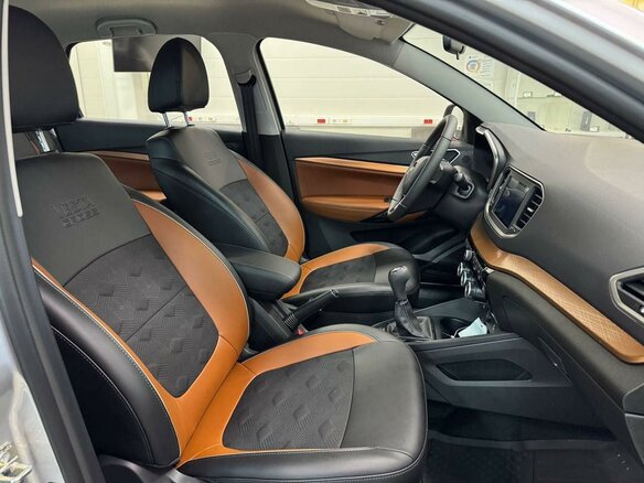 2026 Lada (ВАЗ) Vesta SW Cross I Рестайлинг (NG), серебристый, 2091000 рублей - вид 7