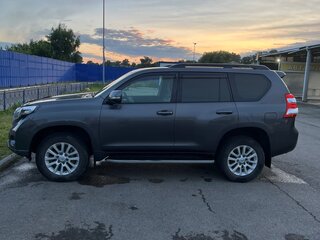 2014 Toyota Land Cruiser Prado 150 Series Рестайлинг 1, серый, 3750000 рублей, вид 3