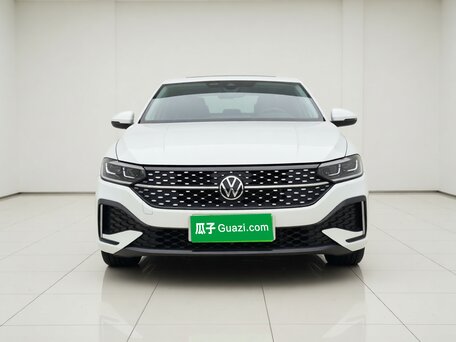 2023 Volkswagen Lavida III Рестайлинг, белый, 1230000 рублей, вид 3